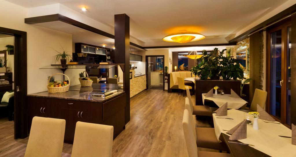 Hotel - Restaurant Sonneneck Dornstetten Zewnętrze zdjęcie
