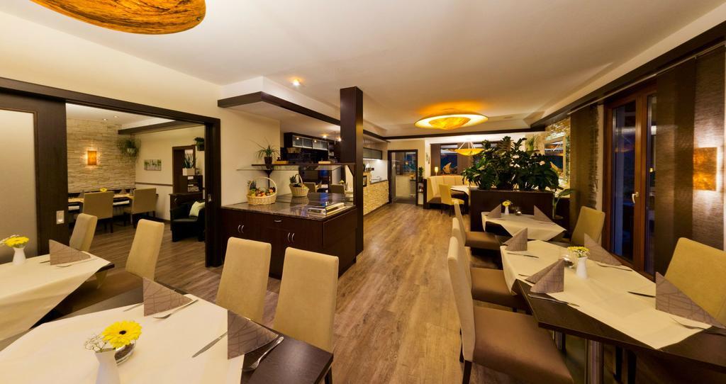 Hotel - Restaurant Sonneneck Dornstetten Zewnętrze zdjęcie